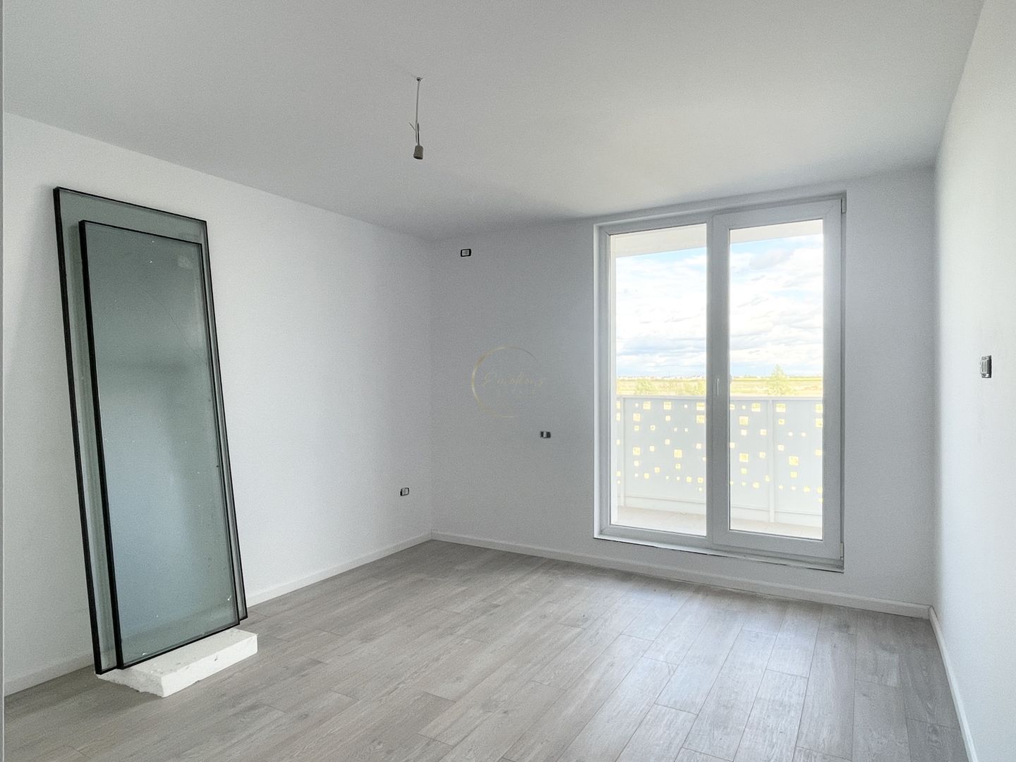 NOU Apartament decomandat 2 camere - Hotel IQ, Giroc - Poză 2