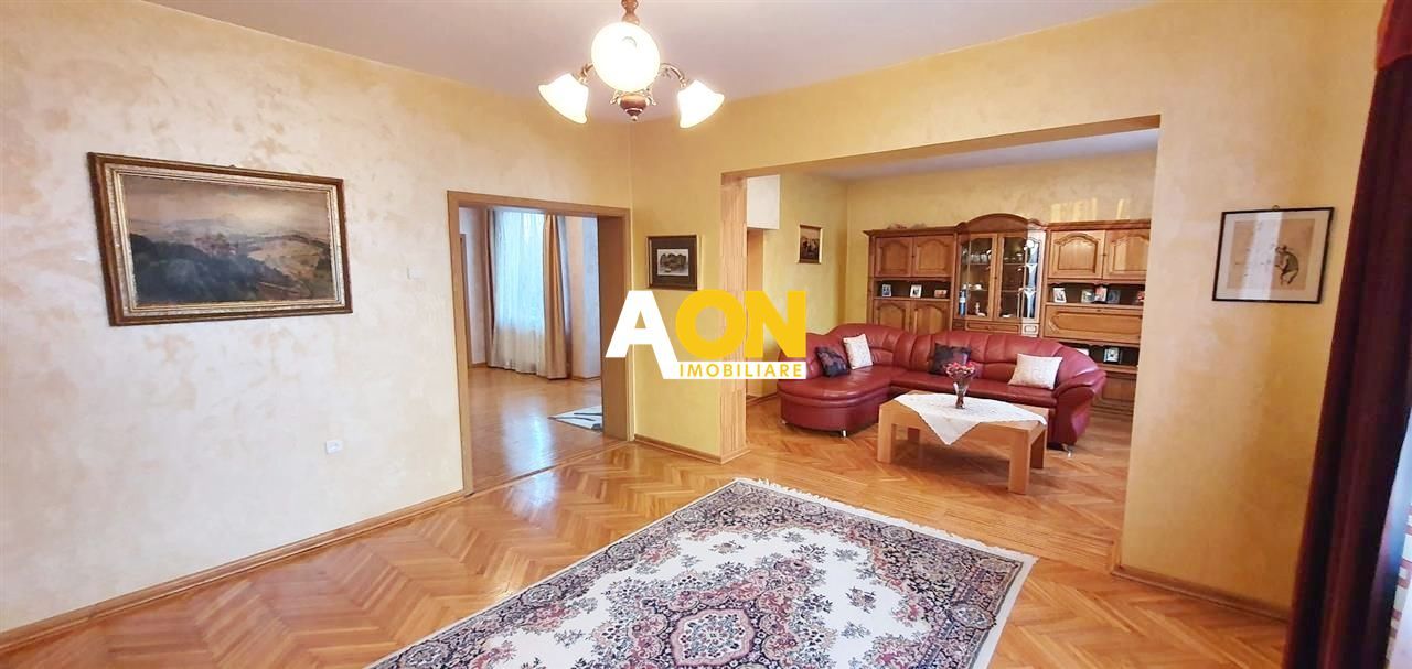 Casa 4 camere, garaj, 680 mp teren, ultracentral, Alba Iulia - Poză 2