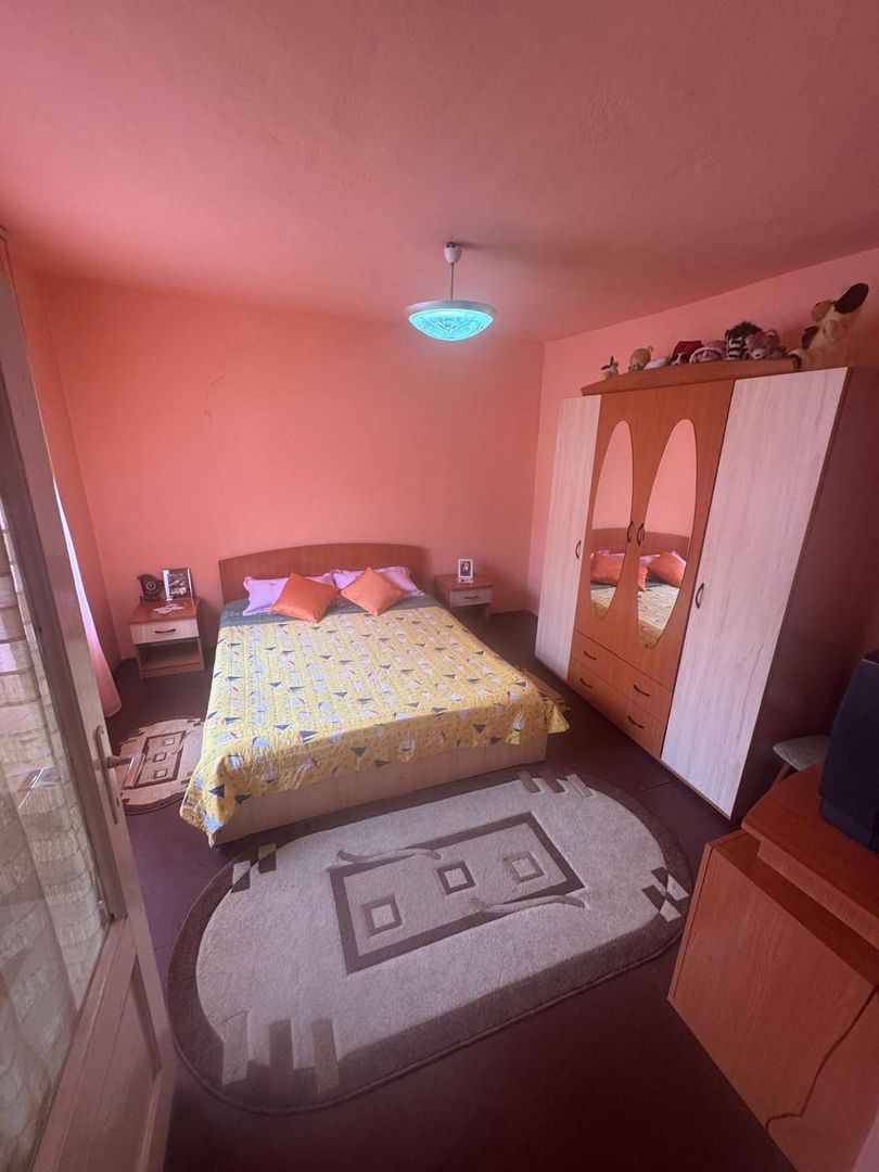 Casă de vânzare – Strada Mugurilor - Poză 3