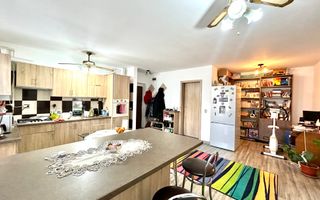 Apartament  3 camere de vanzare / Zona  Florilor / Floresti - Poză 2