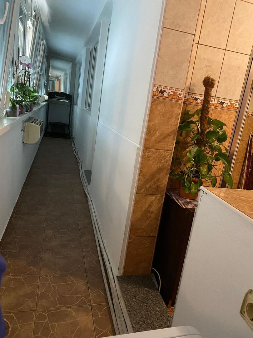 Griviței 2 cam circular, 5/7, mobilat, utilat, centrala proprie - Poză 28