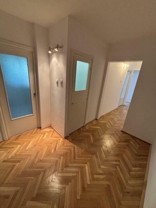 Apartament 3 camere zona Dorobanti etaj 1 cu Garaj - Poză 3