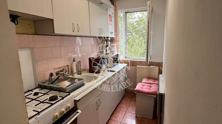 Apartament 2 camere-etaj 2-balcon-Zona Lama - Poză 3