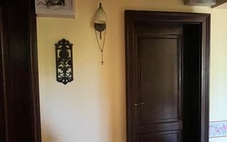 Casă elegantă, spațioasă, ideală pentru familie – Sanmihaiu Roman - Poză 2
