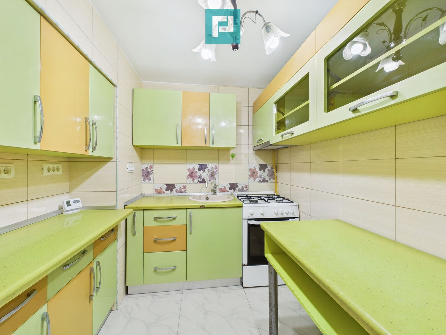 Apartament 4 camere, Bulevardul Revoluției - Poză 2
