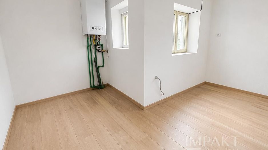 DE ÎNCHIRIAT | Spațiu comercial / EROILOR – 184 mp - Poză 7
