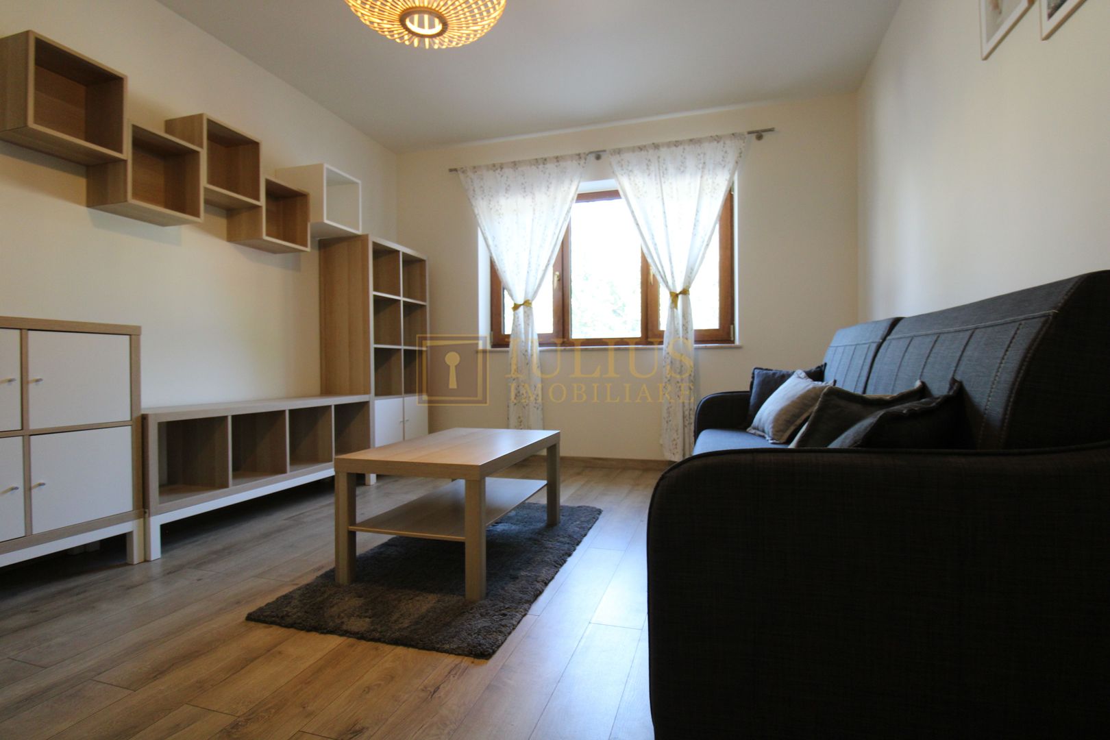 Apartament la casa, 2 camere, 2 bai, centrala proprie. - Poză 2