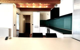 Apartament în Piața Unirii - renovat - mobilat și utilat - Poză 12