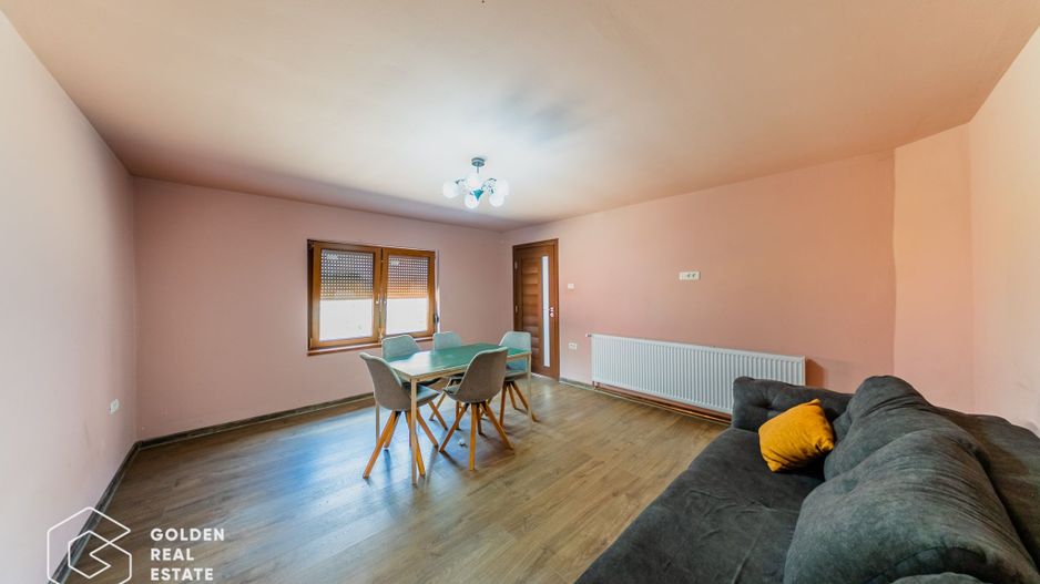 Casă 3 camere renovată în Bujac-Sega , 2 corpuri, teren 572 mp - Poză 2