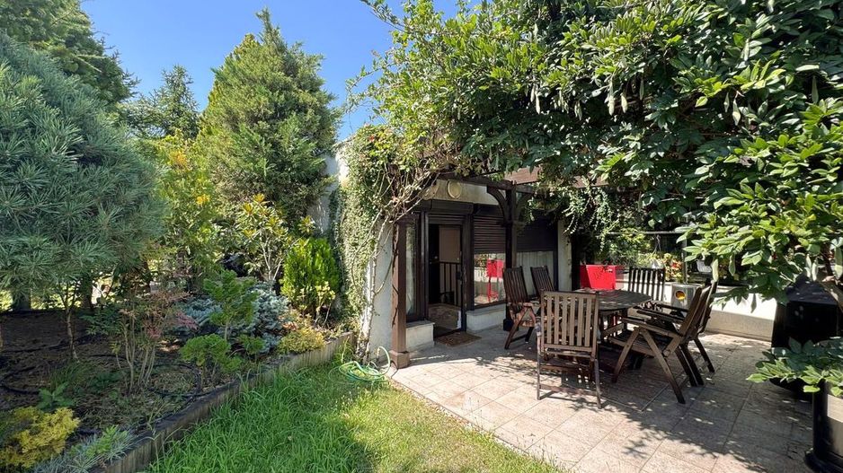 Luxury 4-Bedroom Triplex with Floating Terrace & Panoramic Views - Poză 21