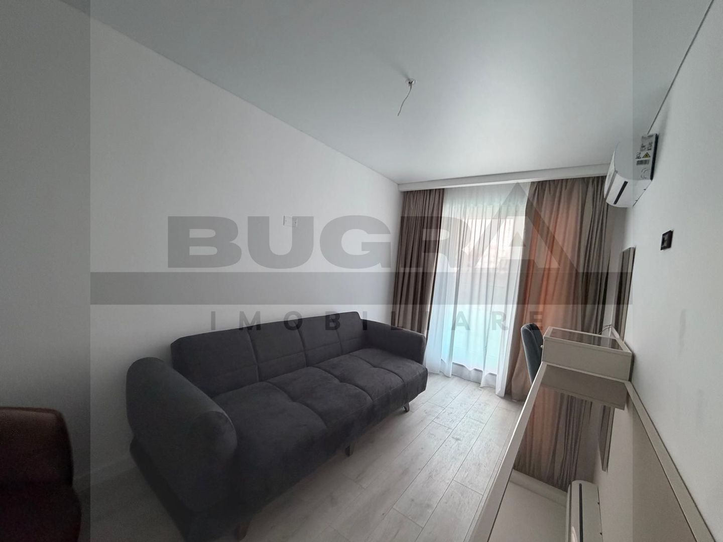 Apartament 3 camere modern, prima inchiriere, garaj, zona UMF - Poză 3