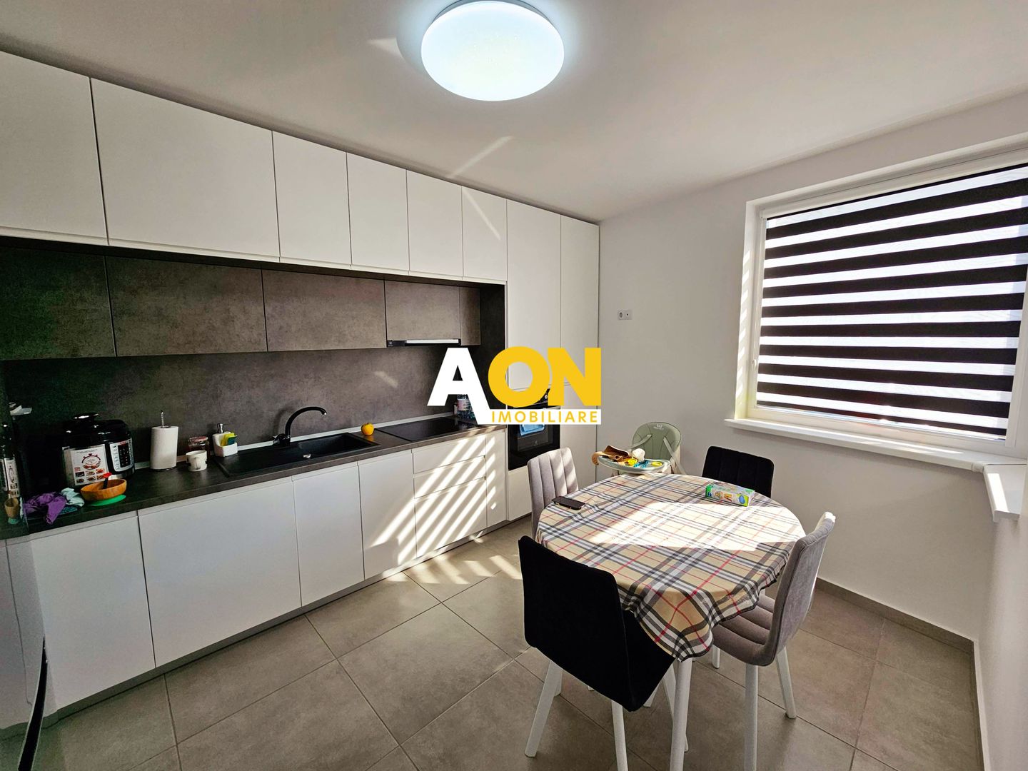 Casa tip insiruit, 4 camere, 3 bai, mobilata, utilata, 230 mp teren - Poză 5