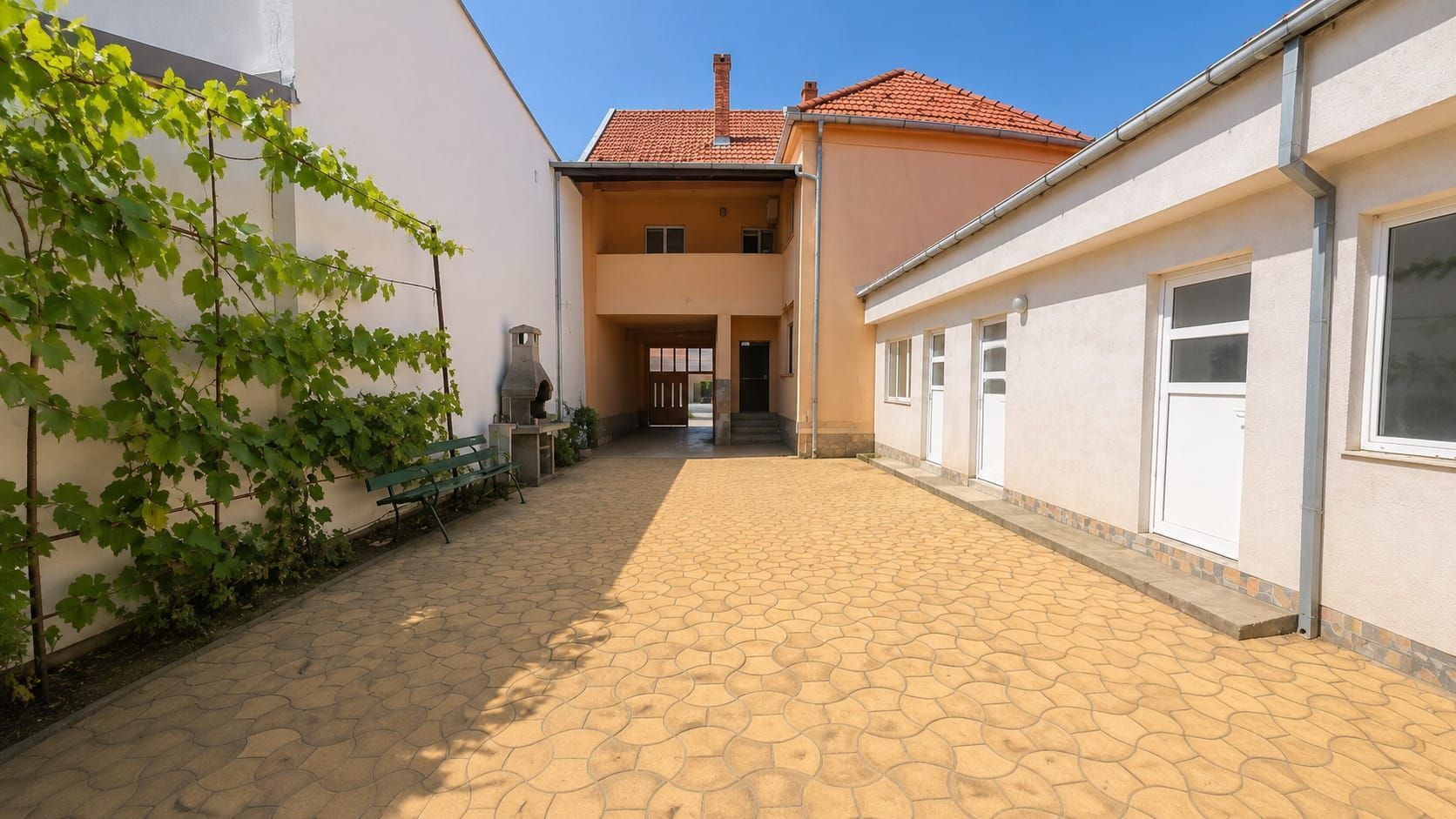 Casă cu 3 dormitoare și teren de 539 mp, Satu Mare str St, O Iosif - Poză 19
