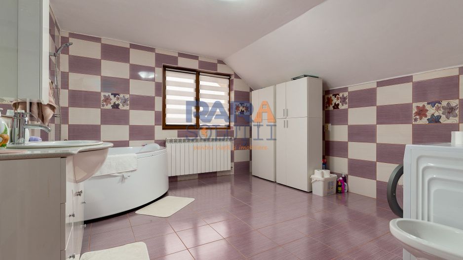 Casă 2013, teren 1366 mp, zonă centrală - Poză 18