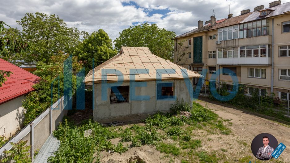 Casă de vânzare, centrală, pe str. Oituz, Bacău - Poză 17