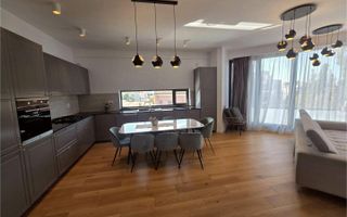 Penthouse 4 camere LUX, vedere parc Cazzavillan, 2 locuri parcare - Poză 2