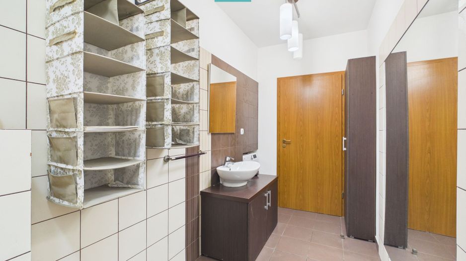 Vila moderna 5 camere Mosnita Noua - Poză 12