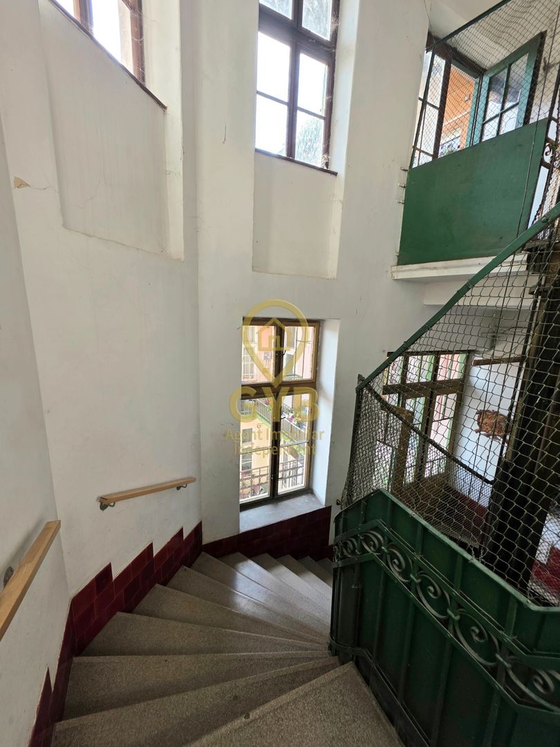 De vânzare apartament în clădire istorică * Ultracentral * Piața Gojdu - Poză 18
