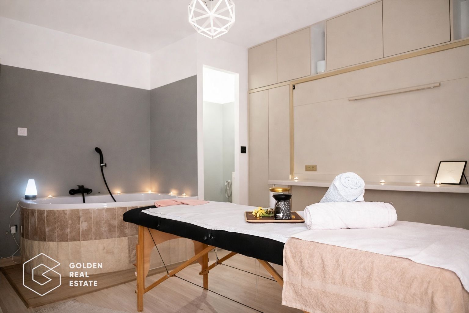 Vilă exclusivistă cu funcțiuni mixte, în Sânandrei- potențial investițional - Poză 4