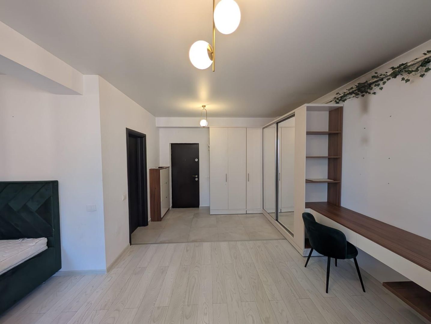 Garsonieră Modernă de Închiriat în Militari Residence - Poză 2