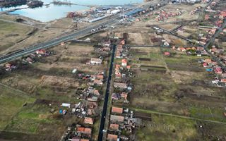 Casă modestă cu 3 camere în Ghioroc - Poză 10