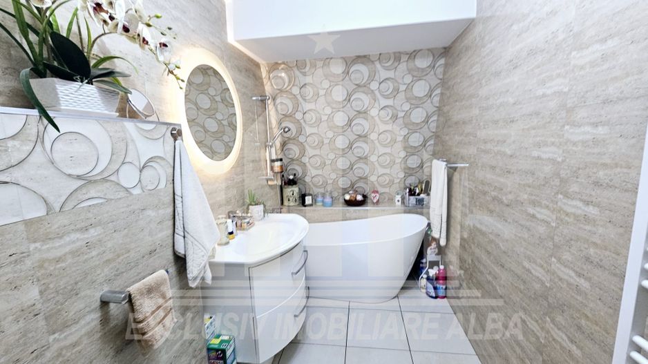 Apartament cu 3 camere de vanzare, Dealul Furcilor - Poză 6