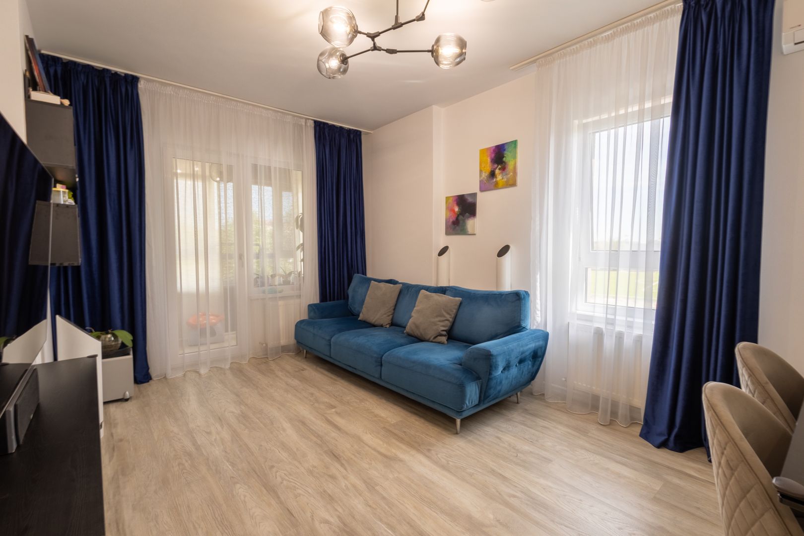 Apartament 3 camere, 71 mp | 2 băi | 2 locuri de parcare subterane | - Poză 2