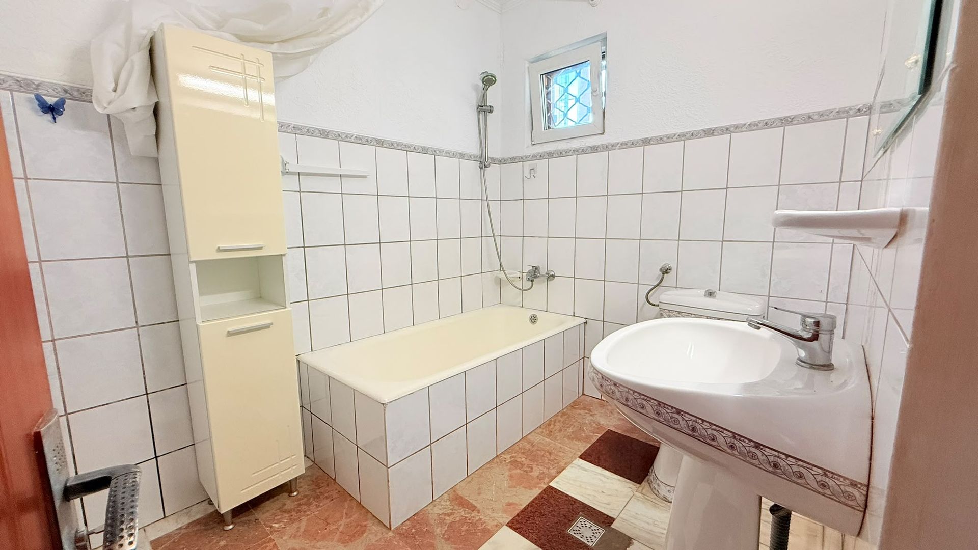 Casă de vânzare | 5 camere| Teren 428 mp | Voluntari, lângă Școala 1 - Poză 15
