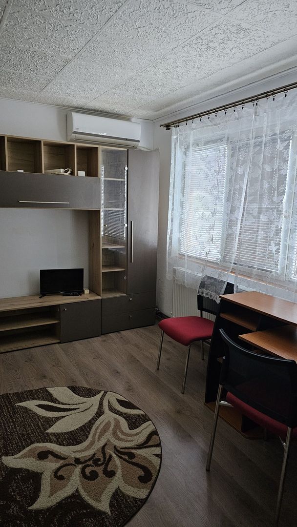 Sagului-Piata Doina | 2 Camere | Etaj Intermediar | Centrala Proprie. - Poză 1