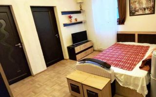 Casa cu spatiu comercial  si teren in zona Afi - Poză 6