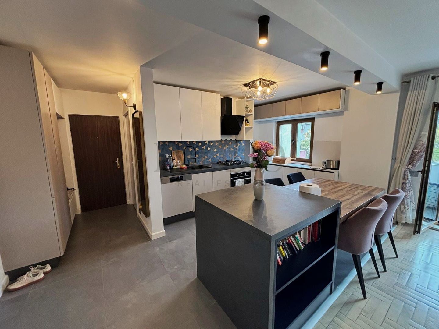 Apartament 4 camere | Renovat | 104 mp2 | Aviatiei - Aurel Vlaicu - Poză 12
