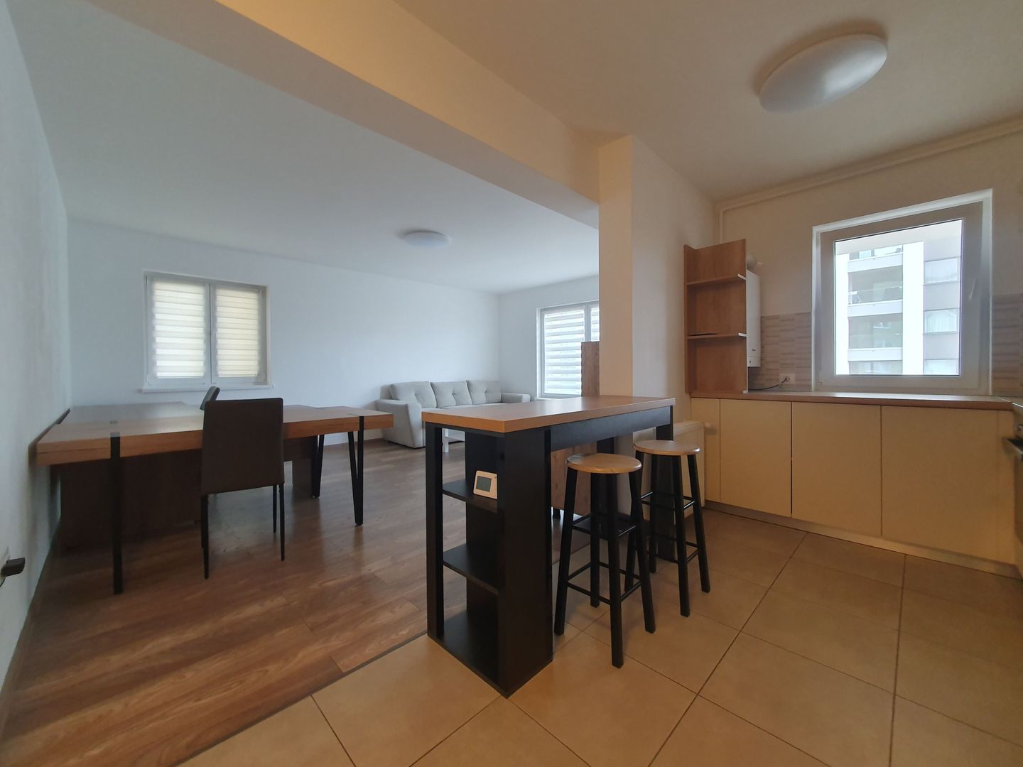 Exclusivitate, apartament pet friendly în zona Coresi, bloc nou - Poză 3