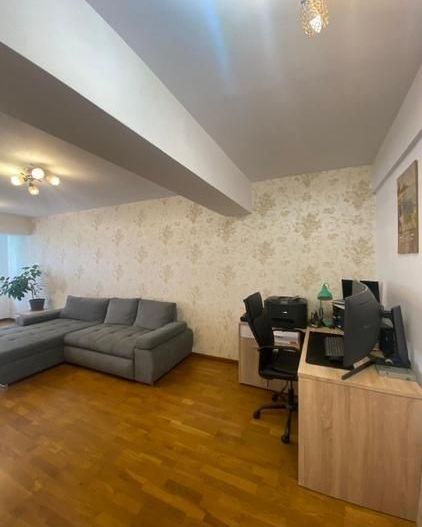 Apartament luminos, parcare inclusă, complex privat 2020 - Poză 1