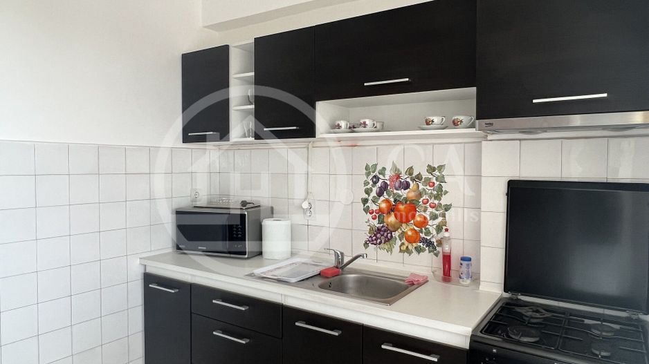 Apartament cu 3 camere de inchiriat in Centrul Civic Oradea - Poză 2