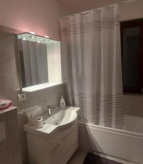 1 camera parter loc de parcare BLOC NOU-Benzinaria ESSO - Poză 8