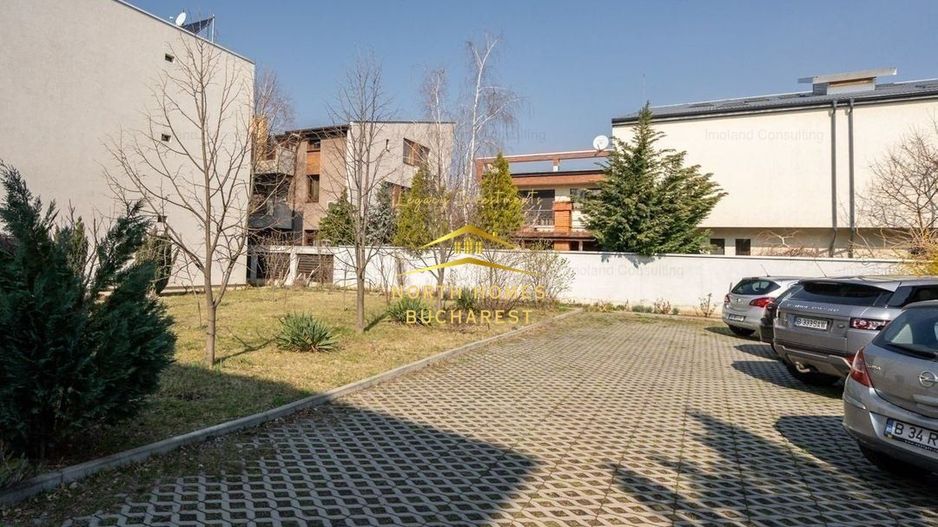 Penthouse 3 camere imens cu terasa generoasa in vila  Baneasa - Poză 13