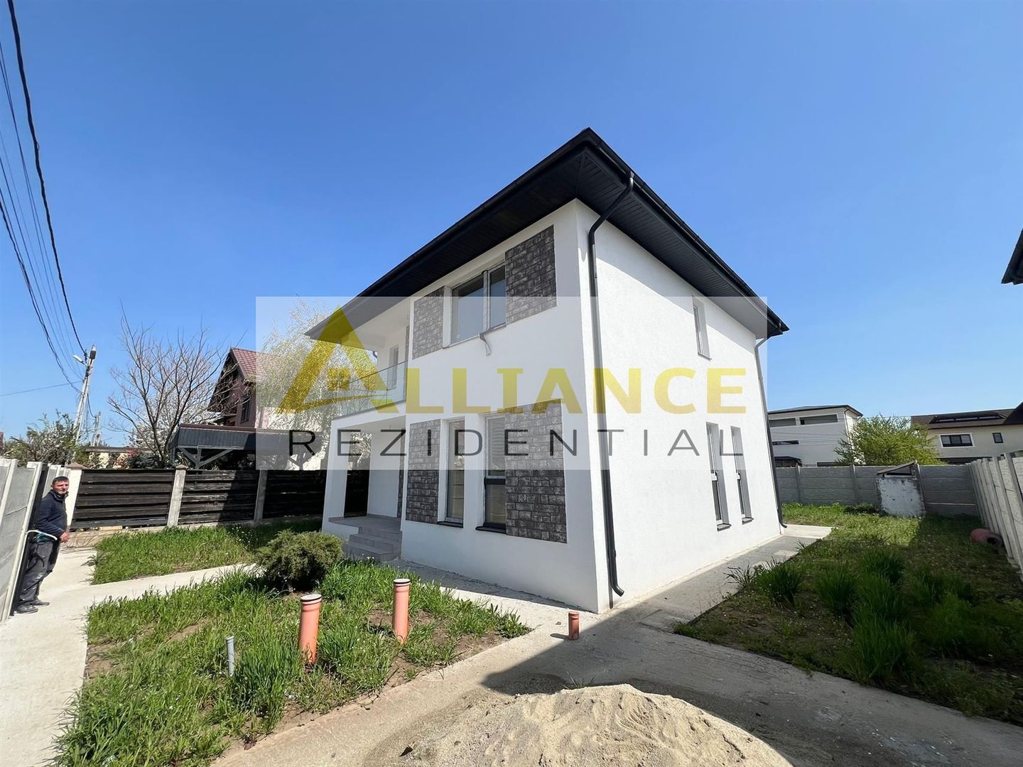 Vila Individuala - 5 camere-3 bai-Strada Miorita-500 M  de STV - Poză 5