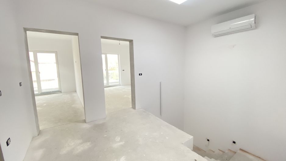 Comision 0%, Jumatate De Duplex, 5 Camere, 3 Bai, 151mp, Dumbravita - Poză 9