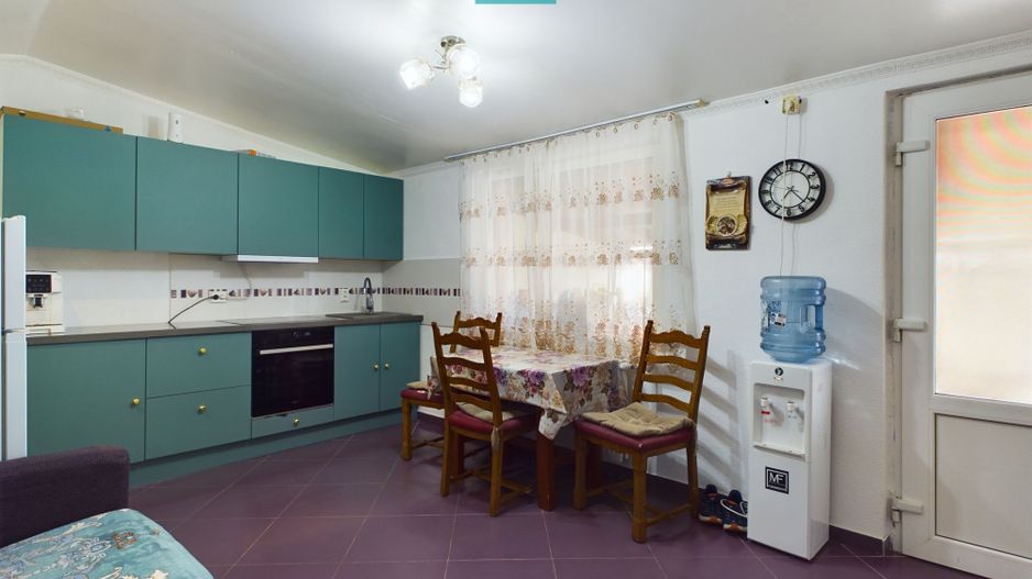 Casă cu 5 camere în Nădlac - Poză 11