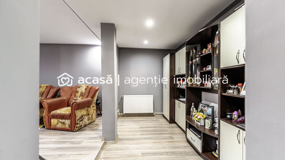 Casă cu teren generos în Poltura - Poză 5