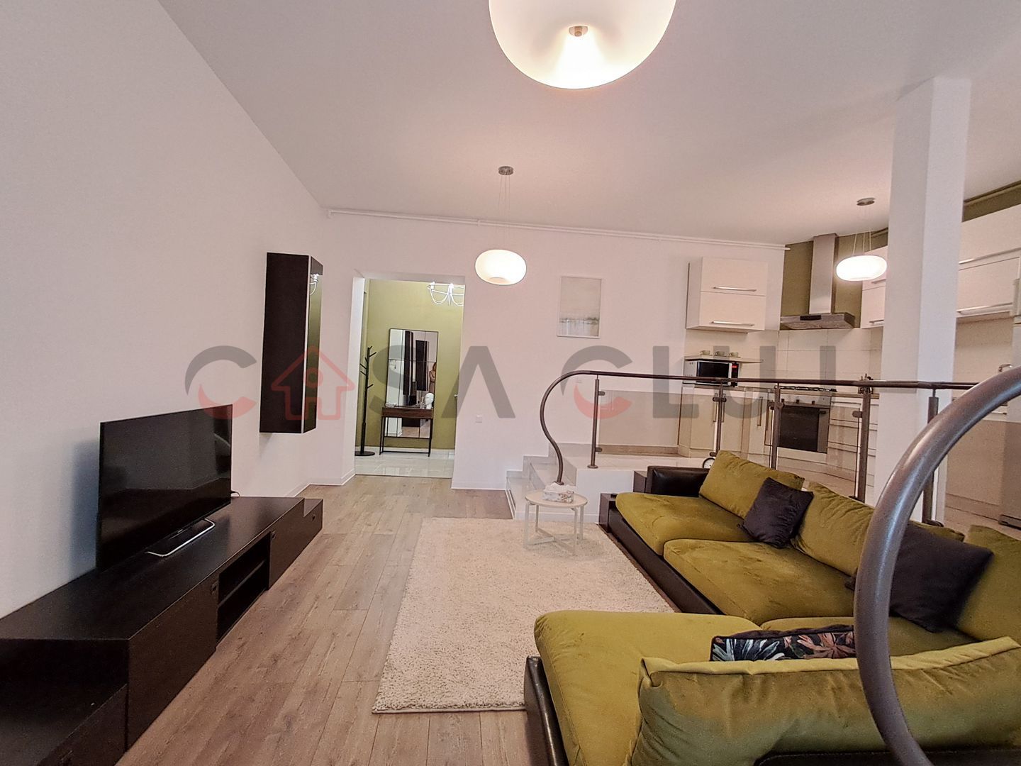 Apartament la  Curte Comuna, Terasa, Zona Centrală!! - Poză 4