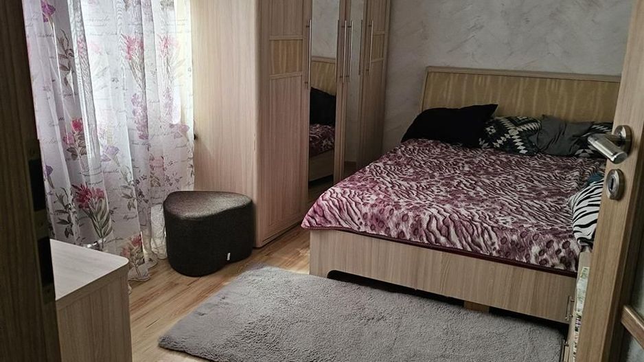 Apartament 3 camere Cetate et.3 pivnita bloc caramida - Poză 12