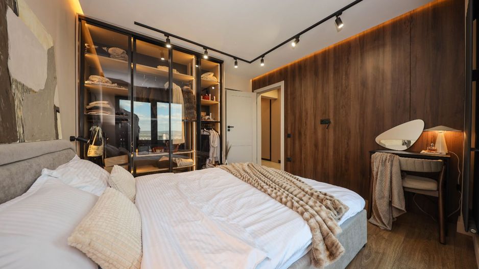 2 camere la cheie | Mobilat & utilat complet | Vedere panoramică | Ghe - Poză 1