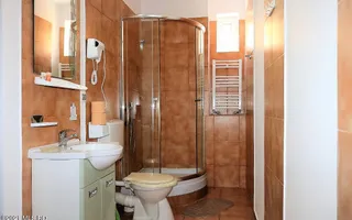 Mamaia Nord - Langa Mare, pensiune la cheie, 11 camere, 9 bai! - Poză 12
