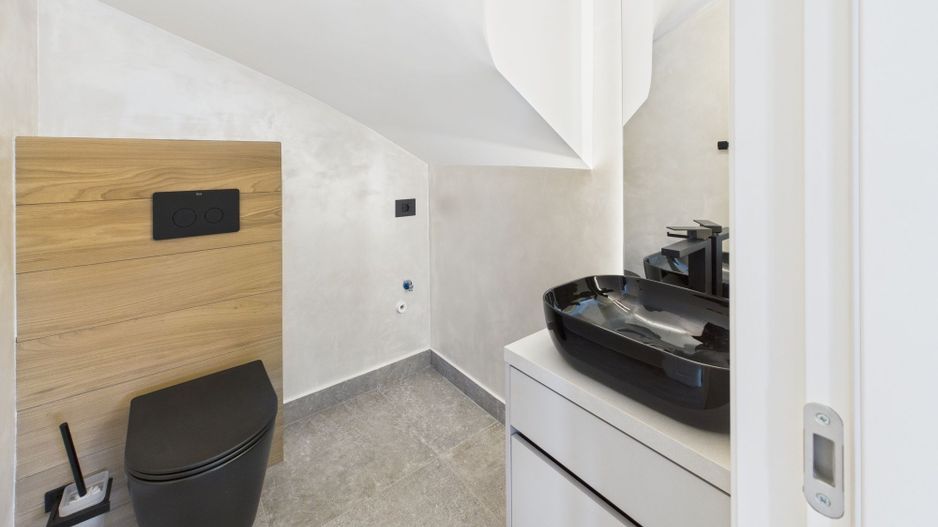 Casă modernă cu 4 camere în Otopeni, perfectă pentru mutare imediată! - Poză 21