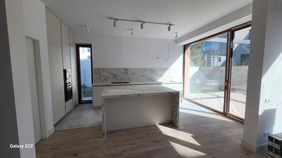 vila ind. stil mediteranean/str. Matei Basarab - Voluntari-jud.IF - Poză 3