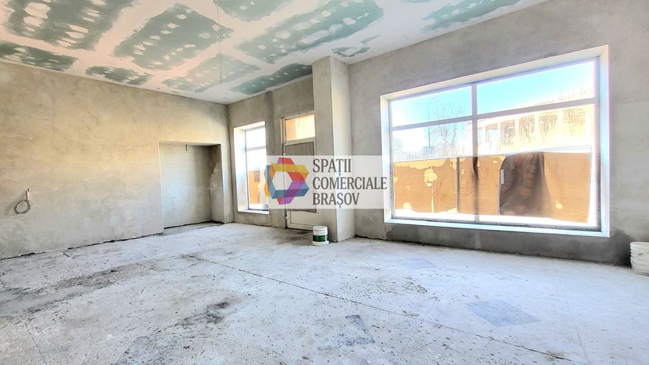 Spatiu cu vad pietonal intens - 65 mp # plus-imo.ro - Poză 1