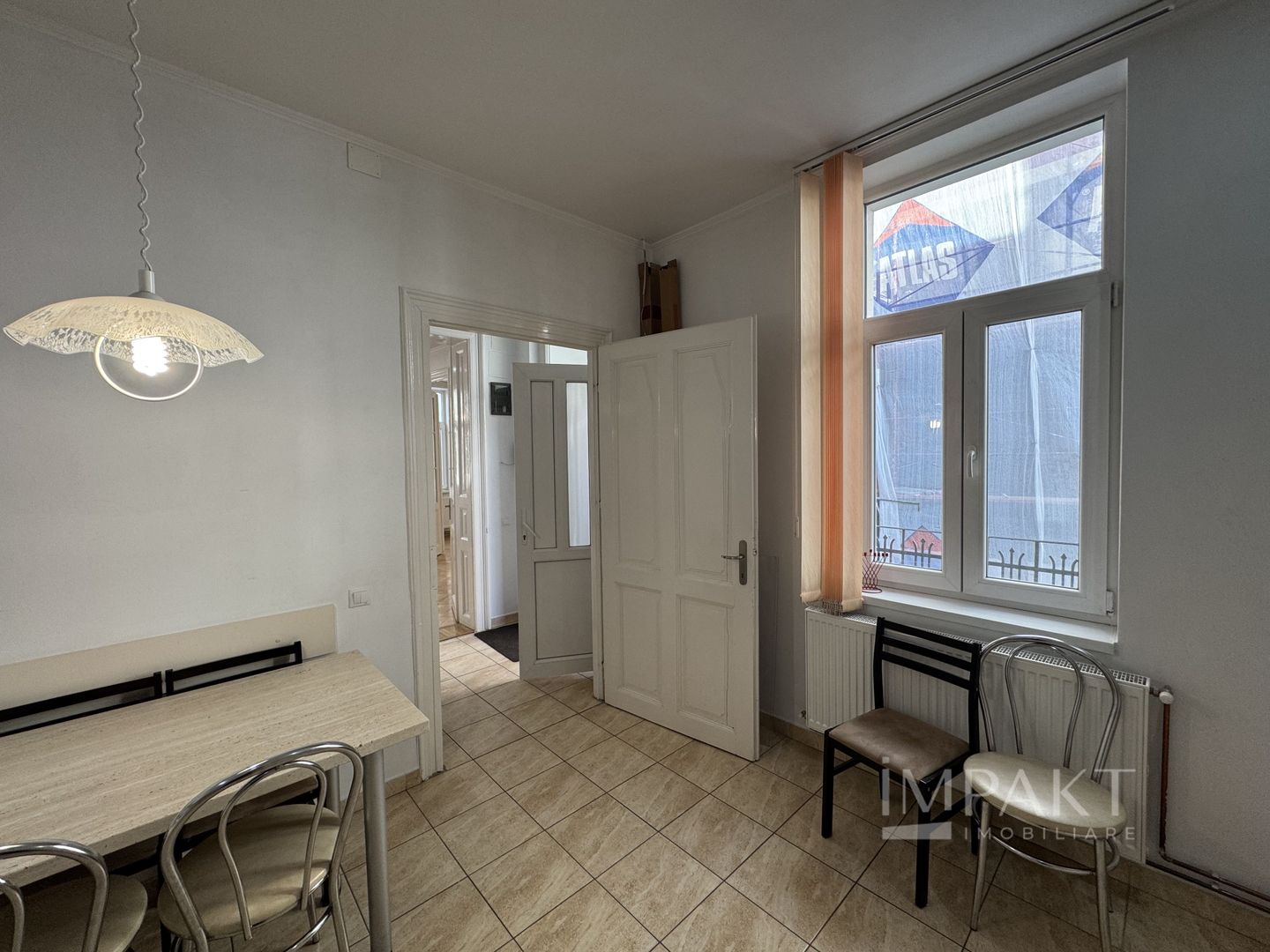 Apartament 75mp central de vânzare cu 2 camere sau spațiu birouri - Poză 4