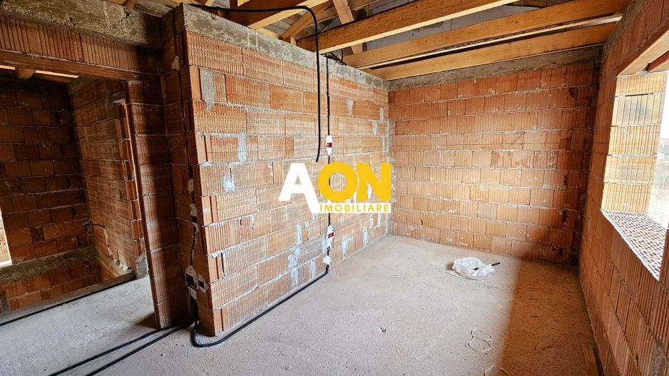 Casa la rosu, 4 camere, 3 bai, 339 mp teren, zona Valea Popii - Poză 15