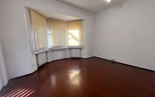 VILA INTERBELICĂ LA INCHIRIERE IN ZONA 1 MAI - Poză 12